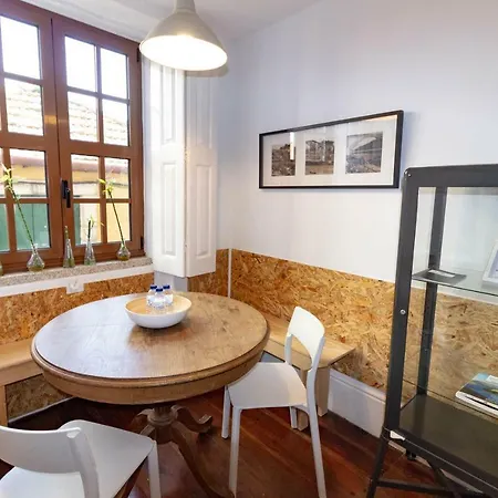 World Heritage House With River View * Porto
