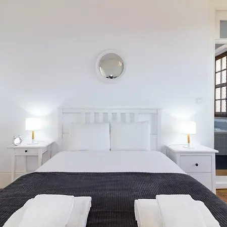 World Heritage House With River View Apartment *